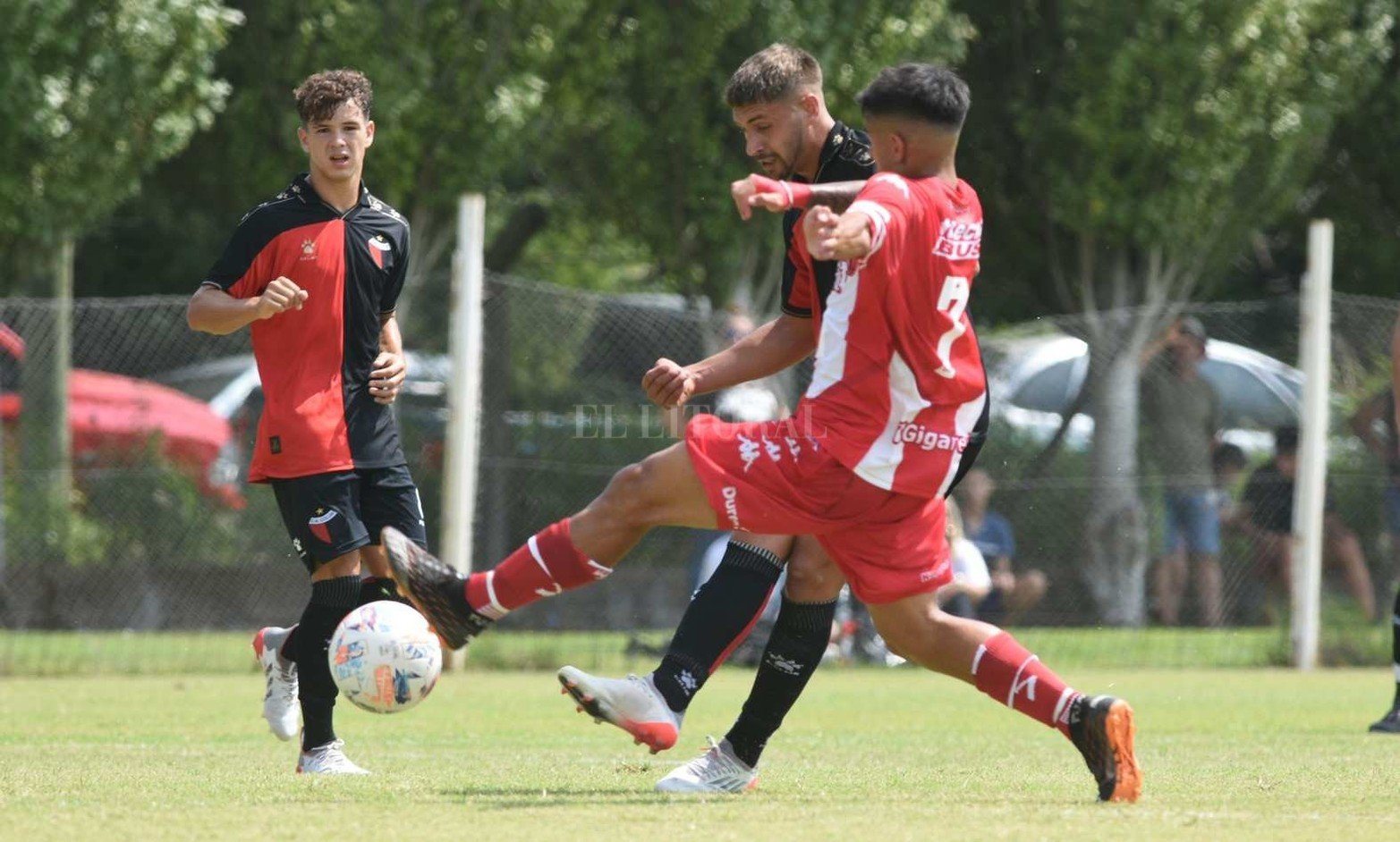 Con un gol al final del partido, Unión en reserva le ganó 1 a 0 a Colón.