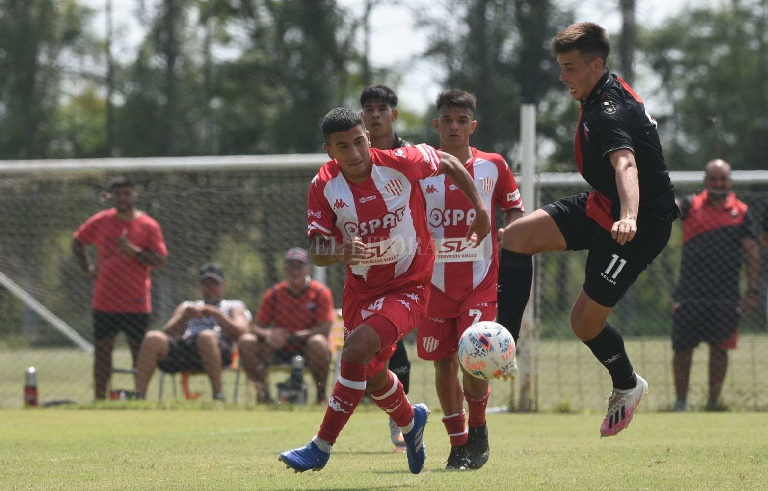 Con un gol al final del partido, Unión en reserva le ganó 1 a 0 a Colón.