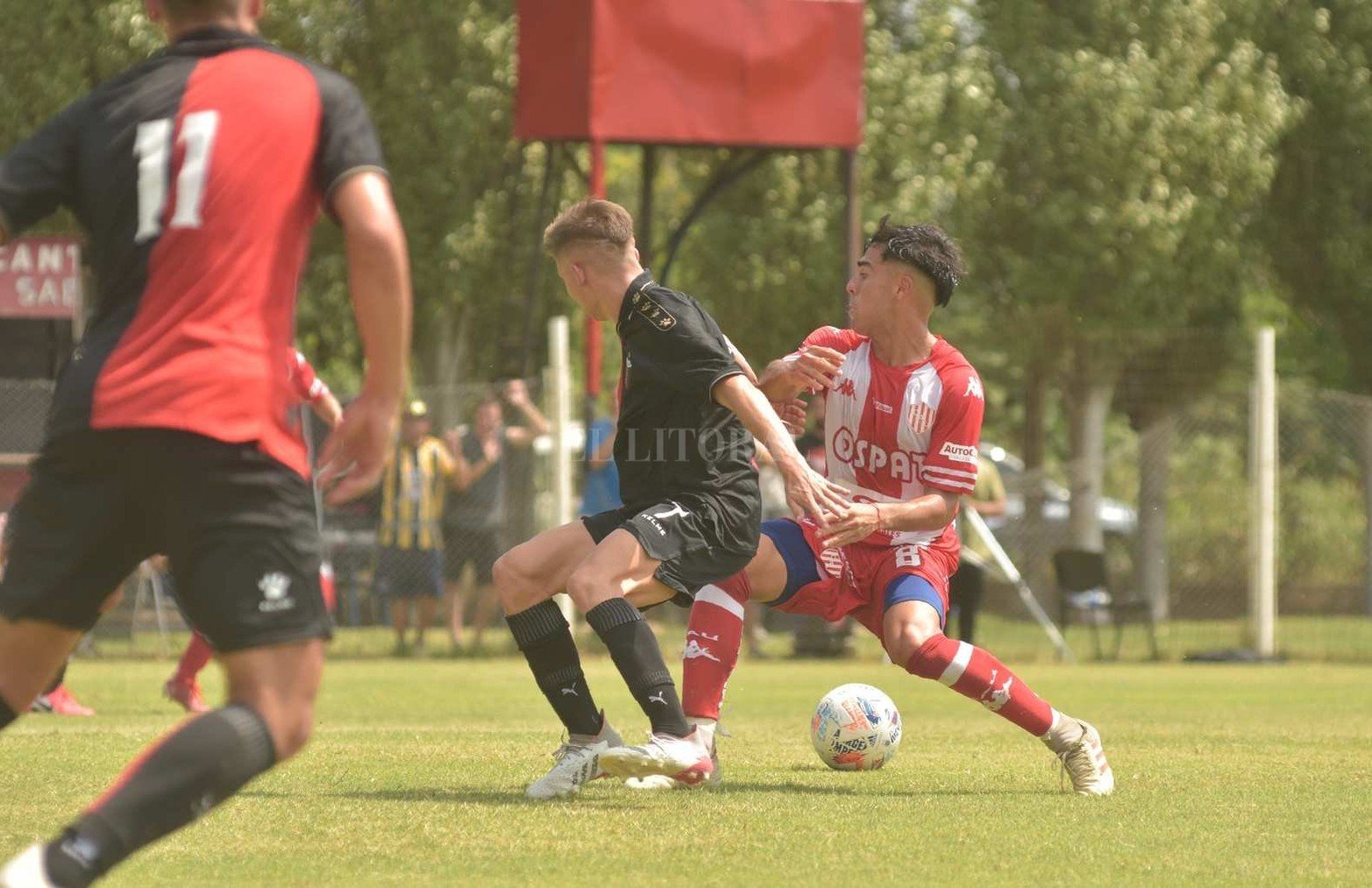 Con un gol al final del partido, Unión en reserva le ganó 1 a 0 a Colón.