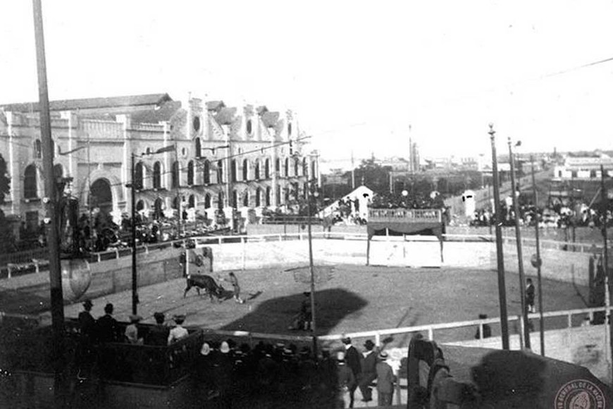 ELLITORAL_442639 |  Gentileza La Nación Corrida de toros en Buenos Aires (1902)