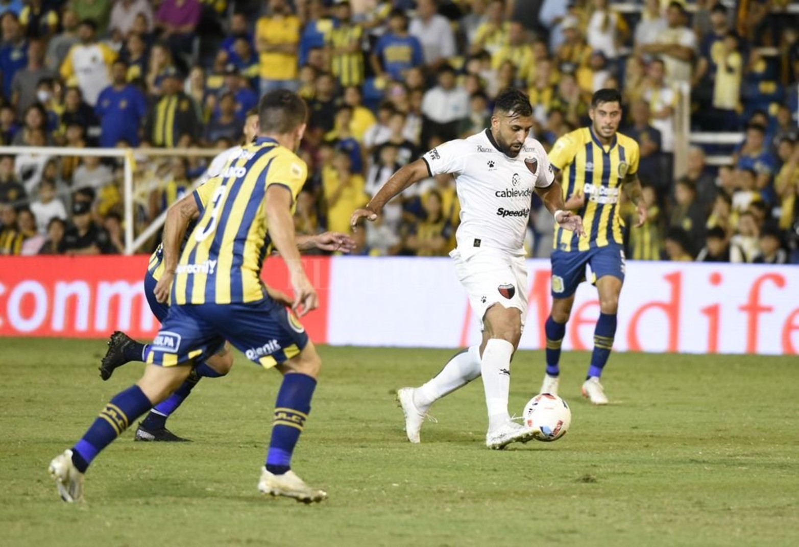 Central y Colón empataron 2 a 2 en Rosario en la fecha 9 de 13 de la Liga Profesional de Fútbol.