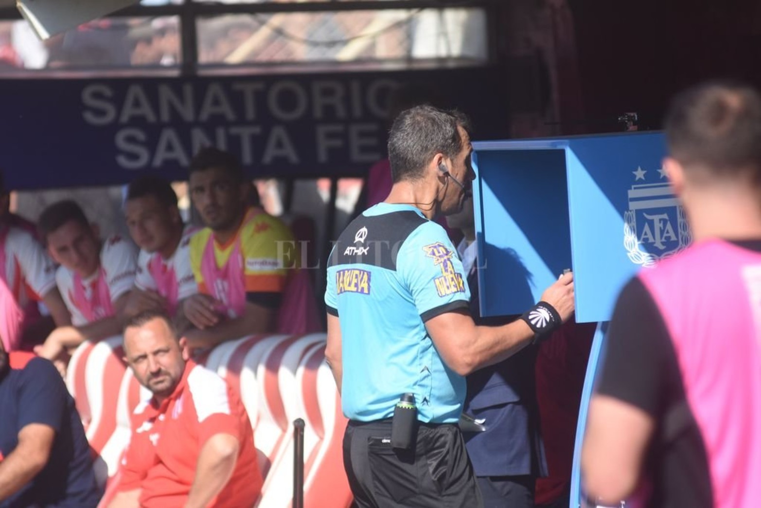 Unión y Newell´s juegan en la calurosa tarde en Santa Fe por la novena fecha de la Liga Profesional de Fútbol.