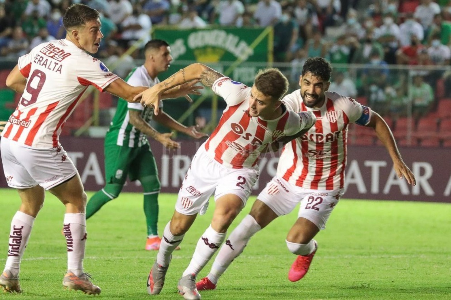 El tatengue se impuso por 3 a 1 en el estadio Ramón Aguilera Costas de la ciudad de Santa Cruz de la Sierra. Calderón, Peralta Bauer y Juárez fueron los autores de los goles.