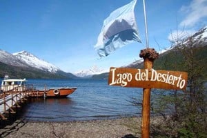 ELLITORAL_453266 |  Gentileza Arrojó su anillo de compromiso al lago y un buzo lo encontró: \\