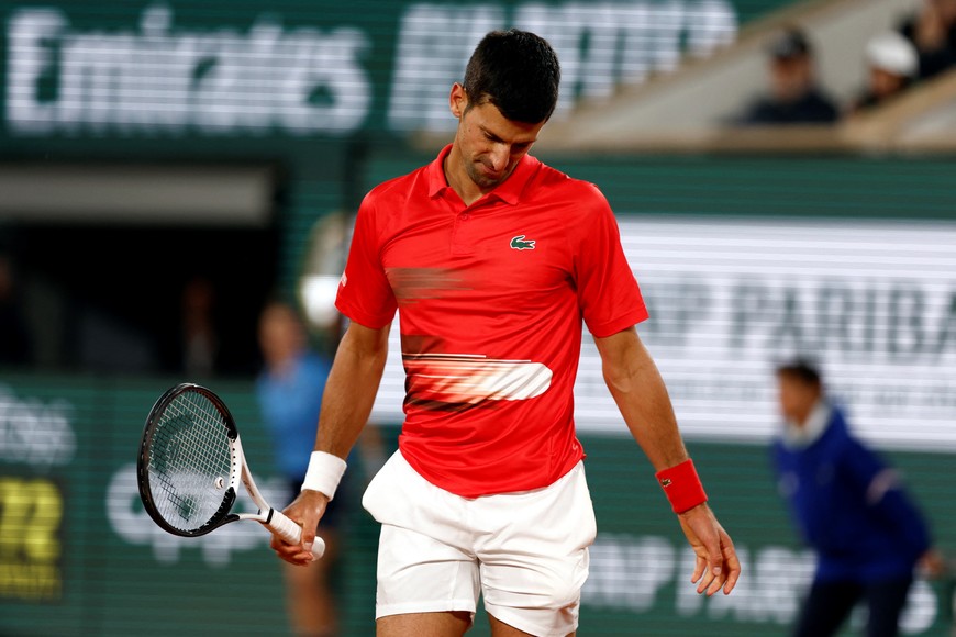 Tennis - French Open - Roland Garros, Paris, France - June 1, 2022 
Serbia's Novak Djokovic reacts during his quarter final match against Spain's Rafael Nadal REUTERS/Gonzalo Fuentes