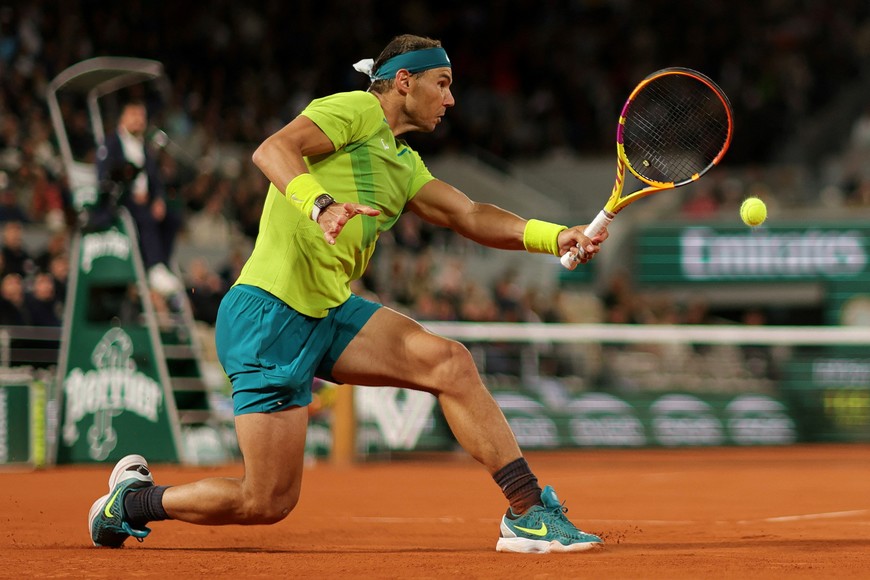 Tennis - French Open - Roland Garros, Paris, France - May 31, 2022 
Spain's Rafael Nadal in action during his quarter final match against Serbia's Novak Djokovic REUTERS/Pascal Rossignol