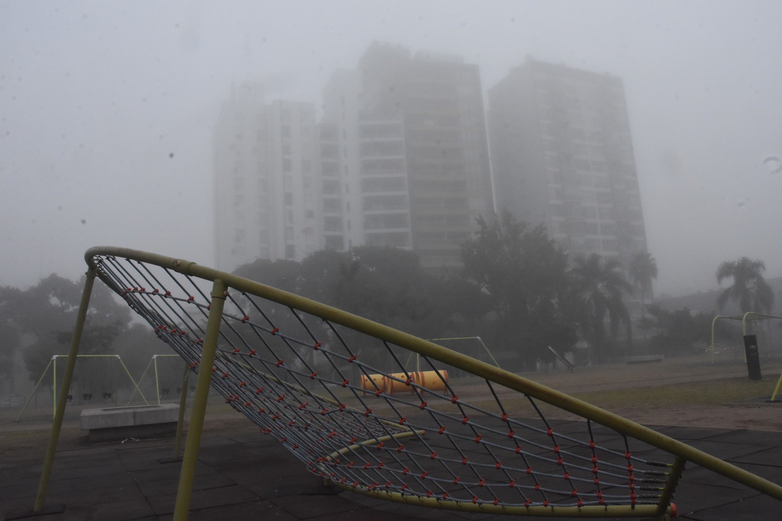 Visibilidad reducida por neblina en Santa Fe y la región.Foto Flavio Raina