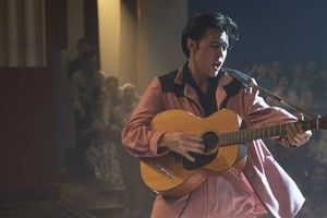 Austin Butler encarna a Elvis Presley en “Elvis”, que llega a los cines el 14 de julio. Gentileza Warner Bros.