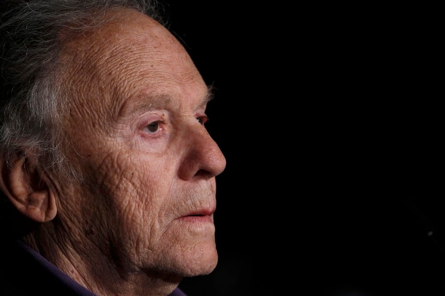 Cast member Jean-Louis Trintignant attends a news conference for the film "Amour",  by director Michael Haneke, in competition at the 65th Cannes Film Festival, May 20, 2012.    REUTERS/Vincent Kessler (FRANCE  - Tags: ENTERTAINMENT)   cannes francia Jean-Louis Trintignant 65 edicion festival de cine de cannes actor llegada presentacion pelicula estreno pelicula Amour