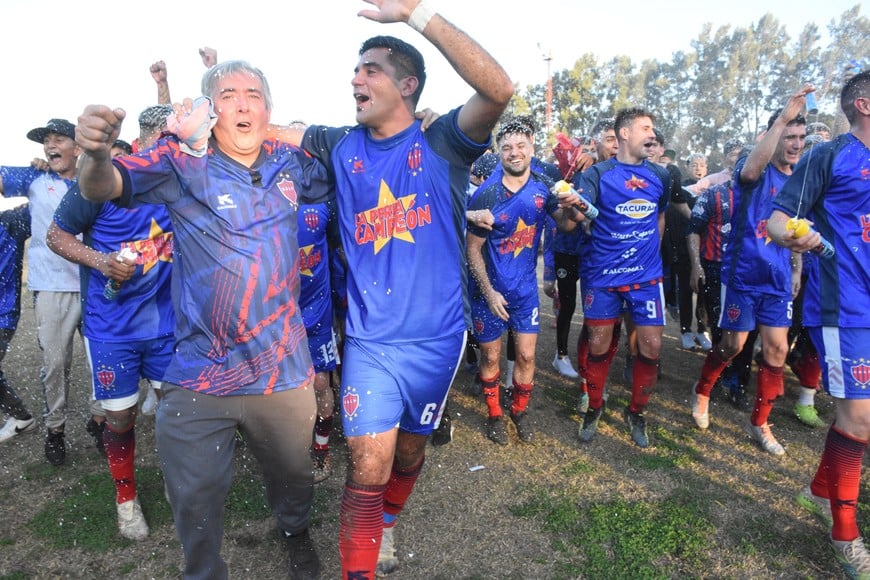 La Perla campeón torneo apertura Liga Santafesina