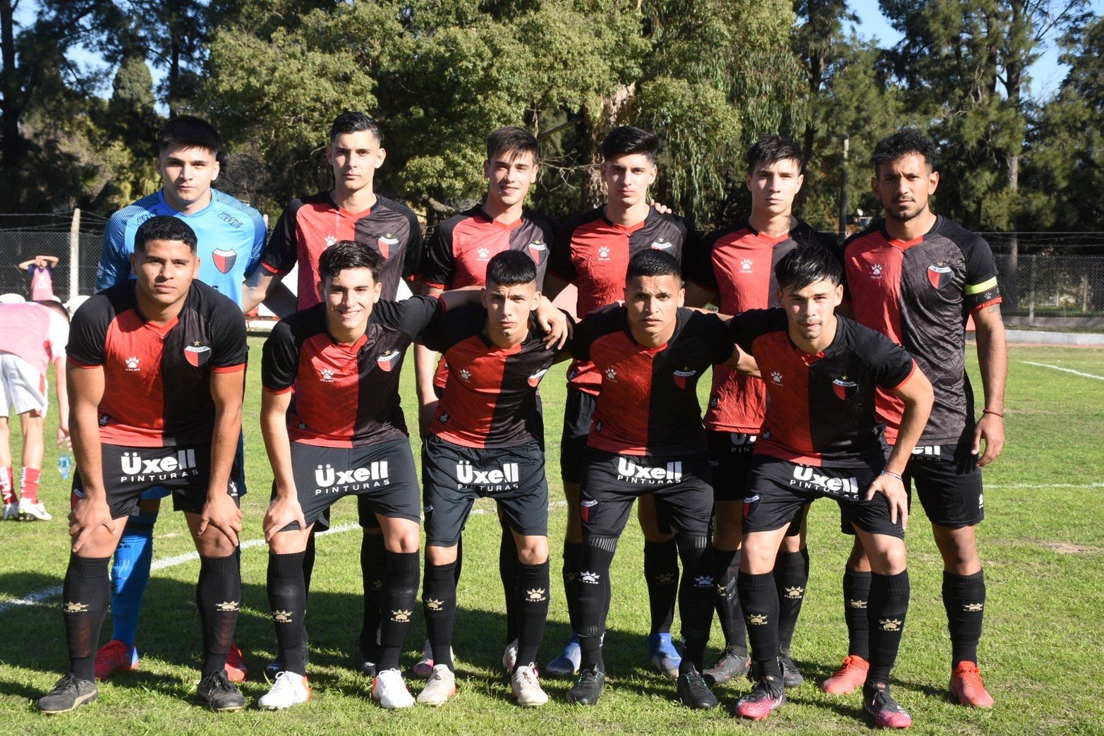 Liga Santafesina de fútbol. El once titular que presentó Colón para enfrentar a su clásico rival.