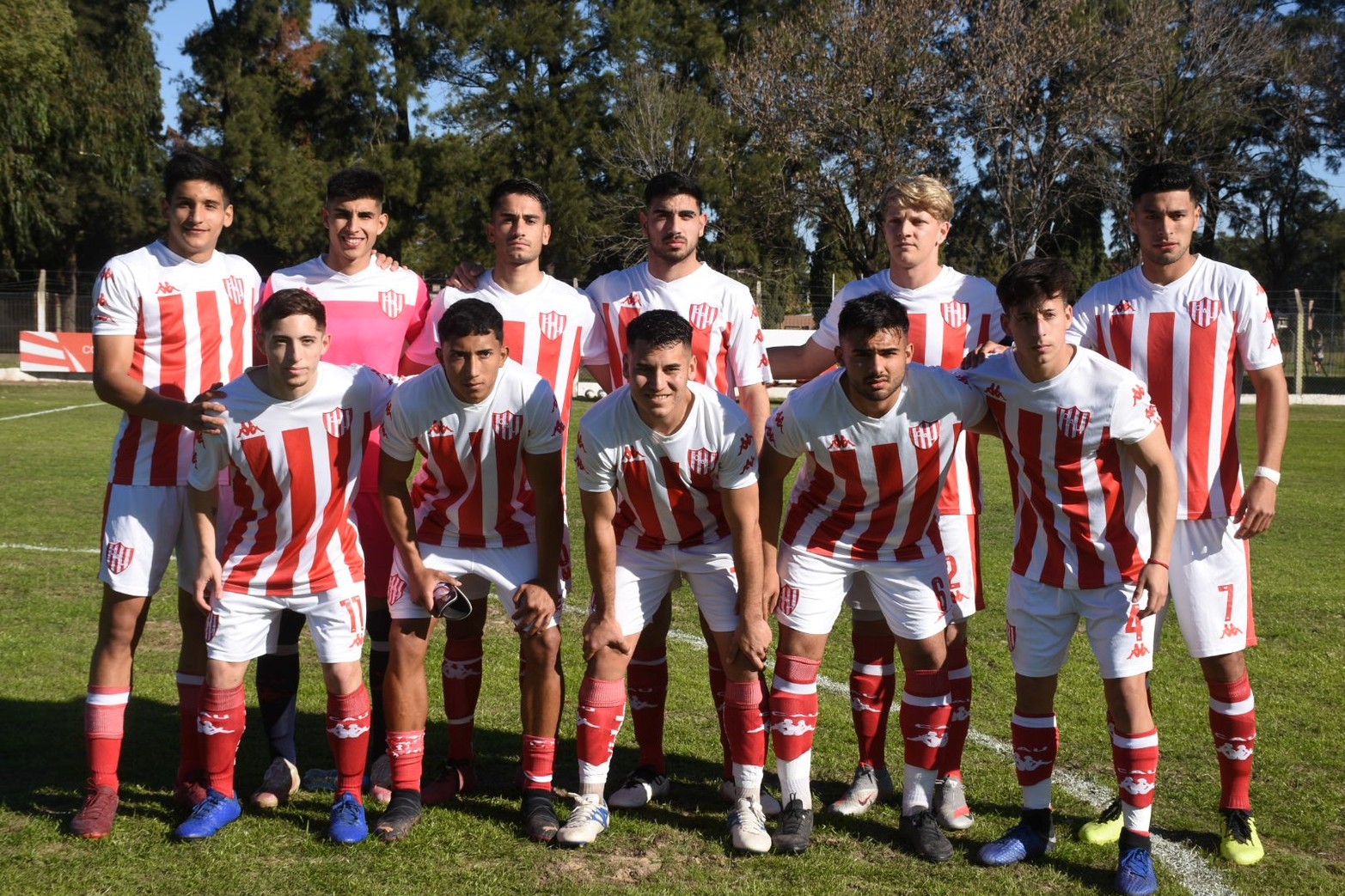 Liga Santafesina de fútbol. El once titular que presentó Unión para enfrentar a su clásico rival.