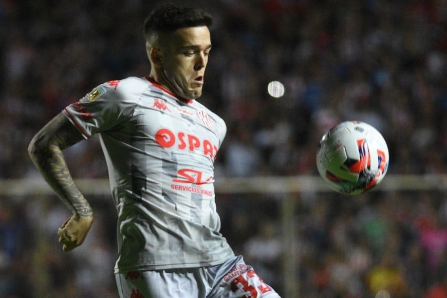 Ingresó en el último partido para asistir a Kevin Zenón en el segundo gol ante Godoy Cruz. Crédito: Manuel Fabatía