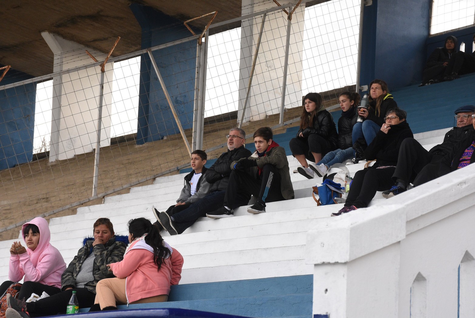 Liga de Futbol. Gimnasia recibió a Ateneo. Foto Luis Cetraro