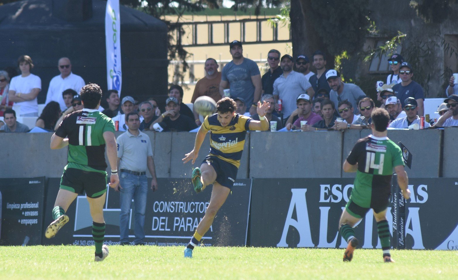 Rosarinos enfrentados. GER le ganó 20 a 15 a Duendes. Foto Mauricio Garín