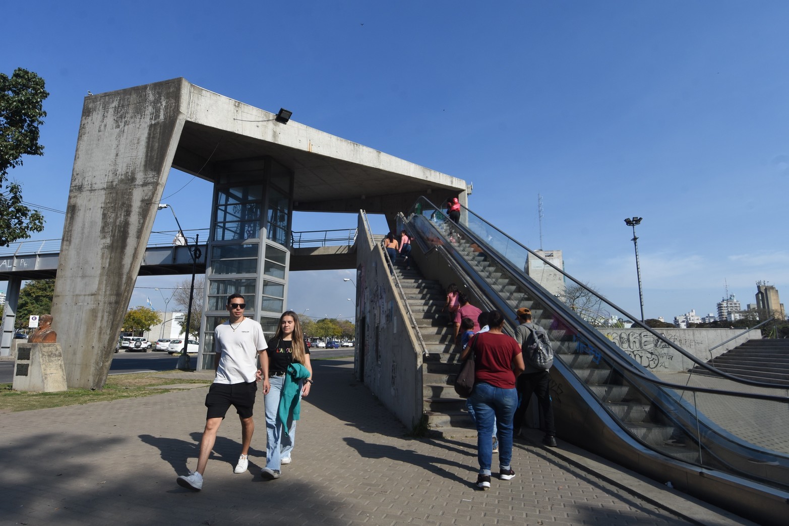 La obra se realizó durante la gestión del intendente Mario Barletta y fue posible gracias a la inversión realizada por el Casino que funciona en el Puerto.