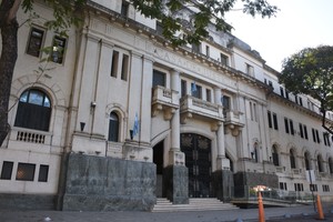 Tribunales