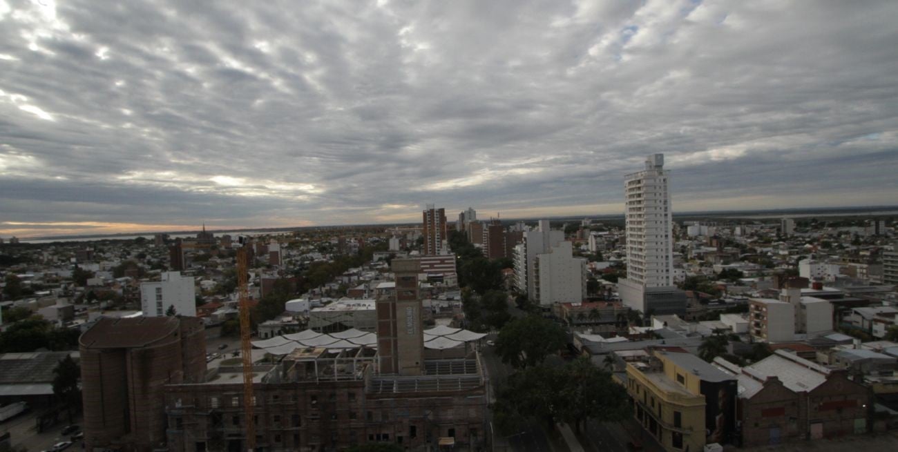 Miércoles Con Cielo Cubierto En La Ciudad De Santa Fe - El Litoral