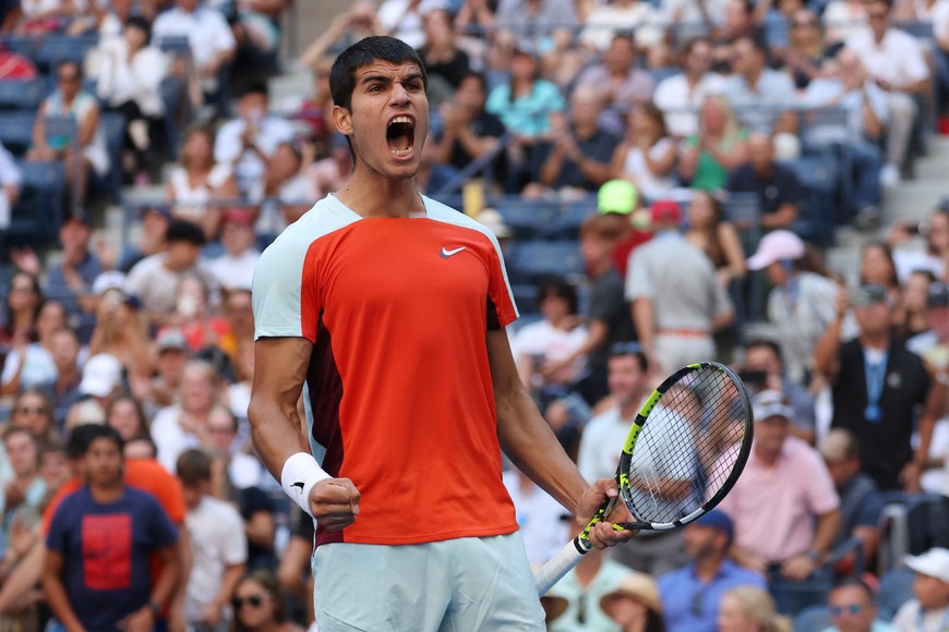 Tennis - U.S. Open - Flushing Meadows, New York, United States - September 1, 2022 
Spain's Carlos Alcaraz celebrates winning his second round match against Argentina's Federico Coria REUTERS/Shannon Stapleton