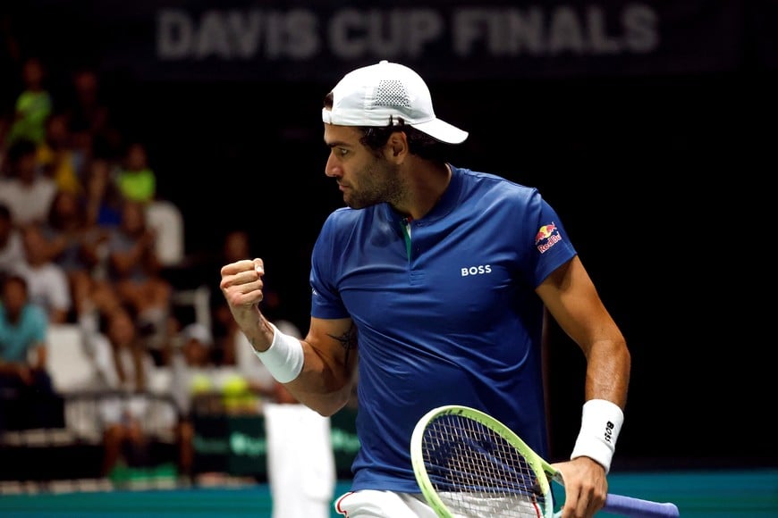 Tennis - Davis Cup - Group A - Italy v Croatia - Unipol Arena, Bologna, Italy - September 14, 2022
Italy's Matteo Berrettini reacts during his match against Croatia's Borna Coric REUTERS/Ciro De Luca