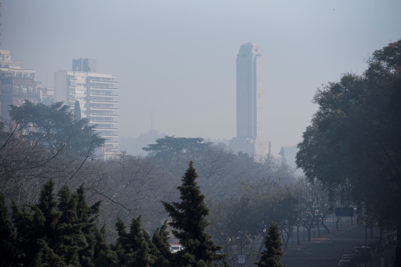 El humo lleva tres días cubriendo la ciudad. Desde el lunes a la madrugada comenzó a invadir gran parte de la ciudad y la región.