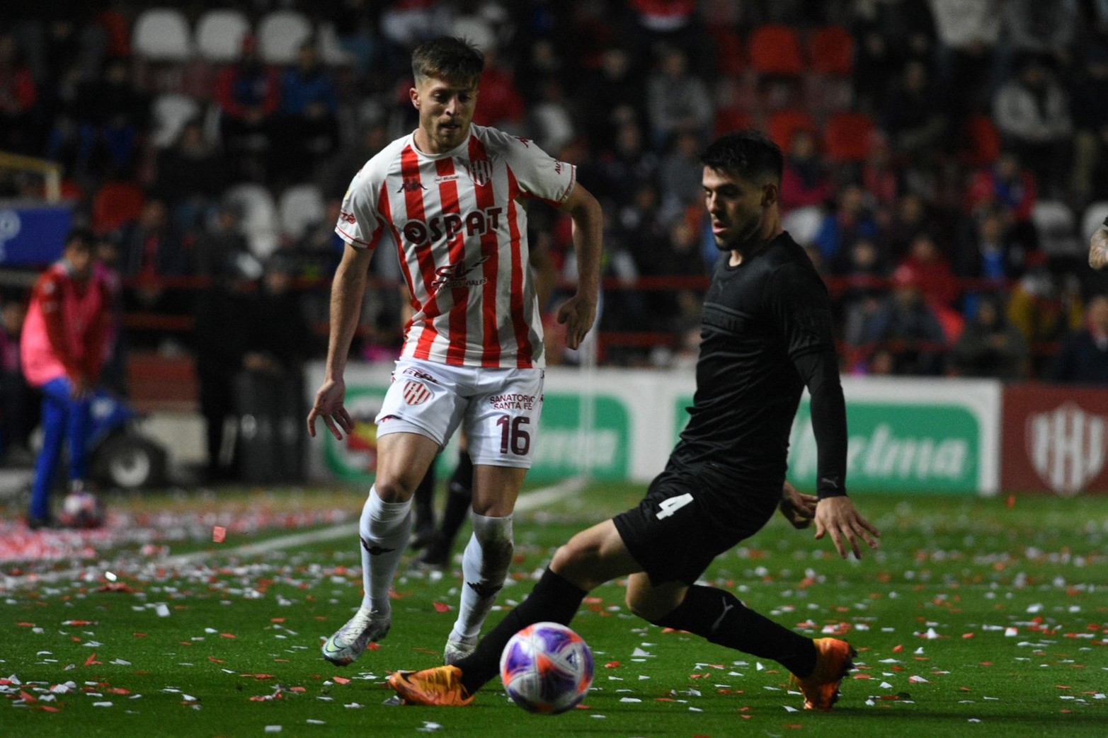 Unión perdió este lunes por la noche ante Independiente en Santa Fe por la vigésima fecha de la Liga Profesional de Fútbol (LPF).