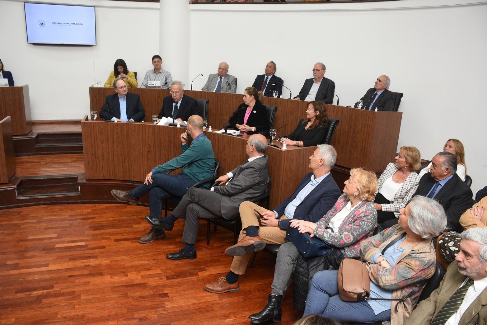 Distinguieron a Gustavo Vittori como "Santafesino ilustre". Por iniciativa del concejal Hugo Marcucci, el Concejo Municipal de Santa Fe entregó la declaración de "Santafesino ilustre" a Gustavo Vittori por su reconocida trayectoria en diversas actividades culturales, científicas y académicas. 