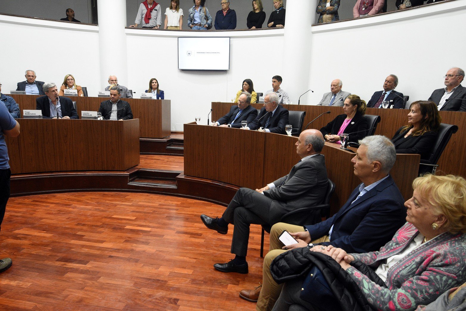 Distinguieron a Gustavo Vittori como "Santafesino ilustre". Por iniciativa del concejal Hugo Marcucci, el Concejo Municipal de Santa Fe entregó la declaración de "Santafesino ilustre" a Gustavo Vittori por su reconocida trayectoria en diversas actividades culturales, científicas y académicas. 