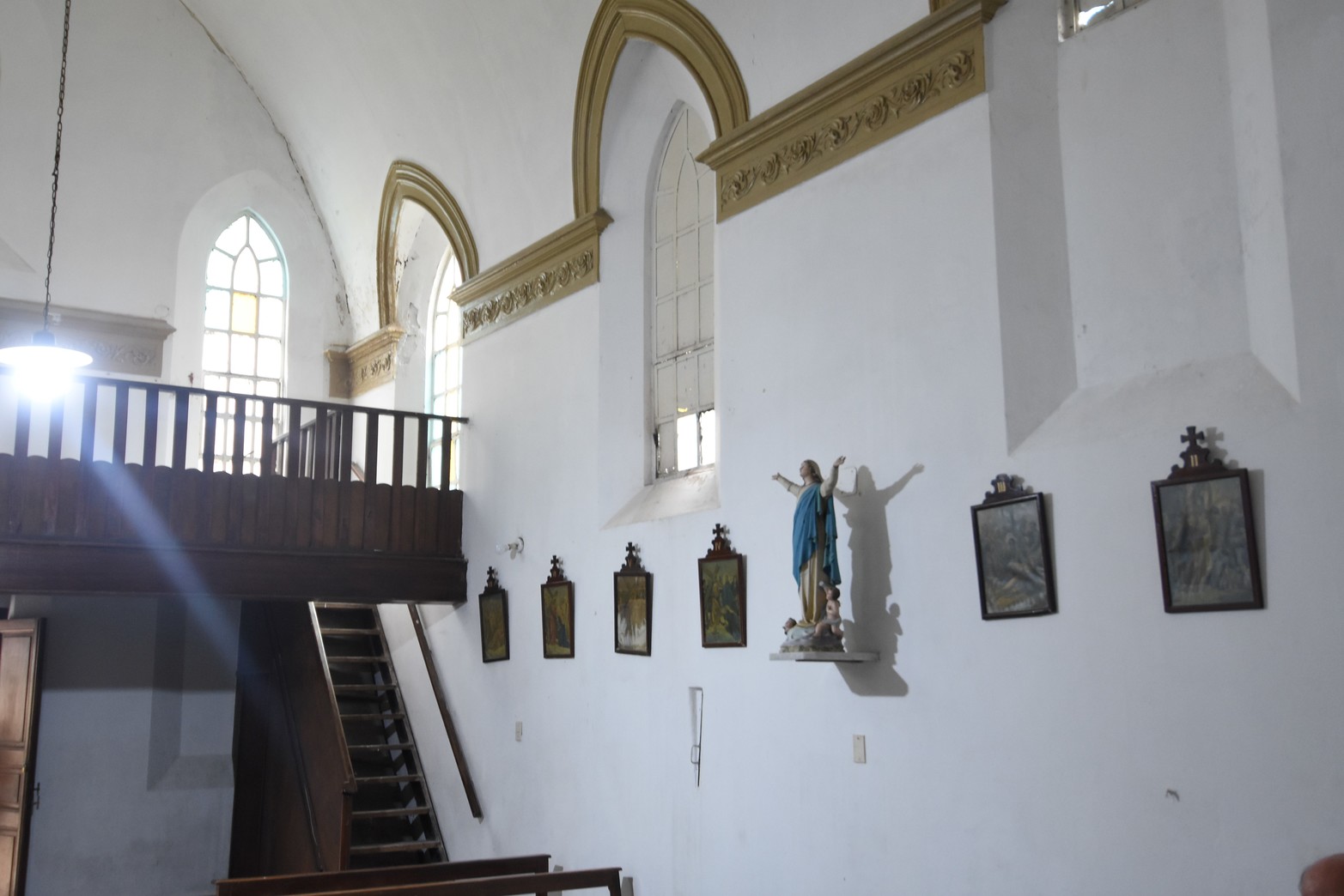 Parte del interior de la capilla. Foto Flavio Raina
