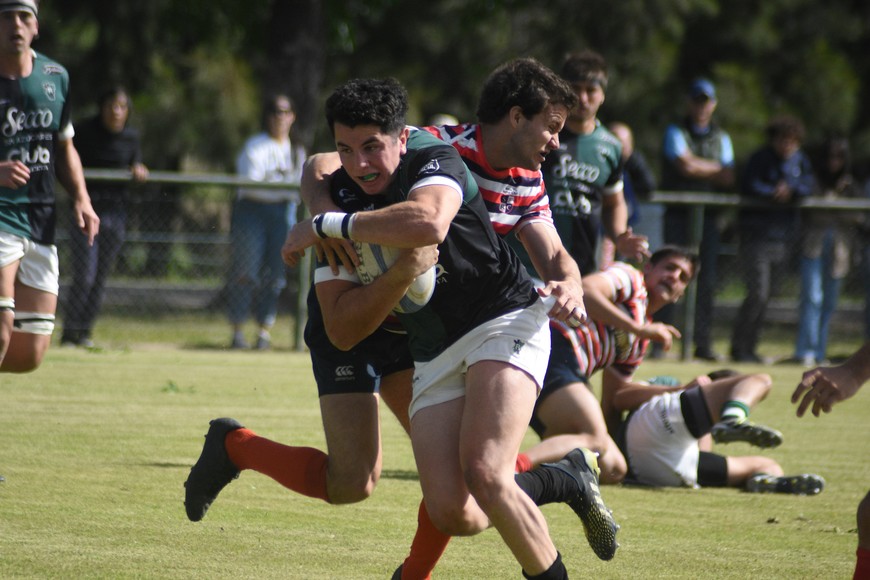 Rugby: Santa Fe ganó y pasó de ronda