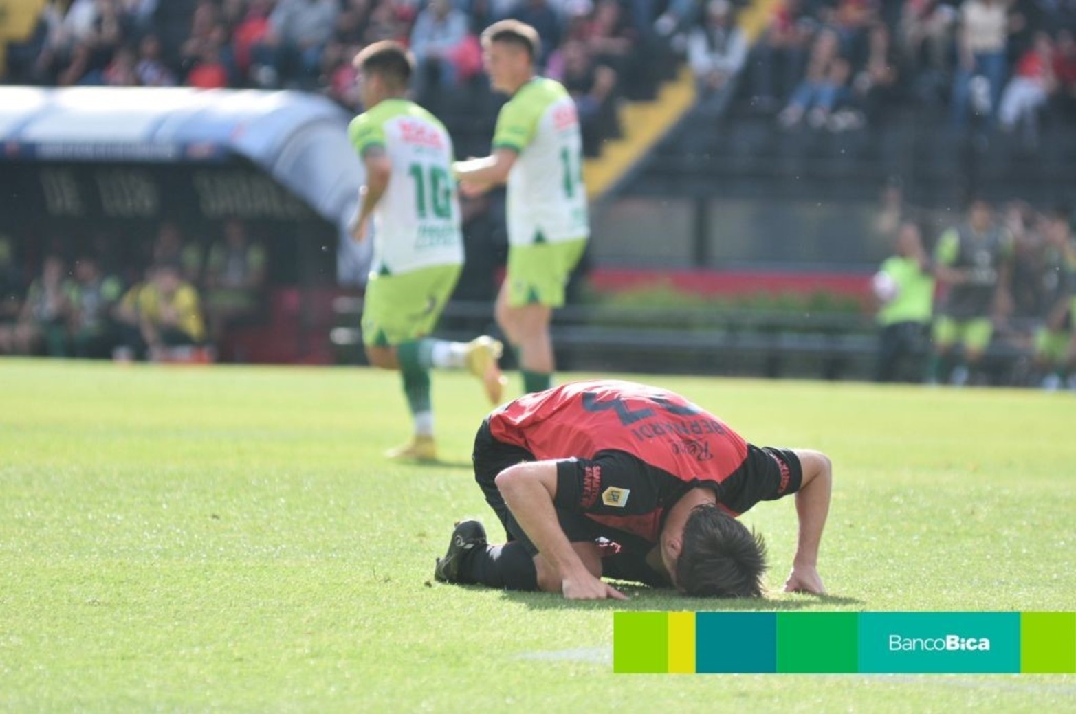 Colón cayó ante Defensa y Justicia 2 a 1en Santa Fe.