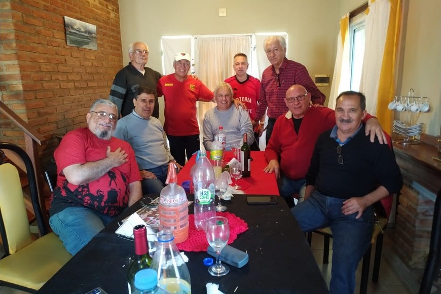 Reencuentro de ex jugadores de Colón.