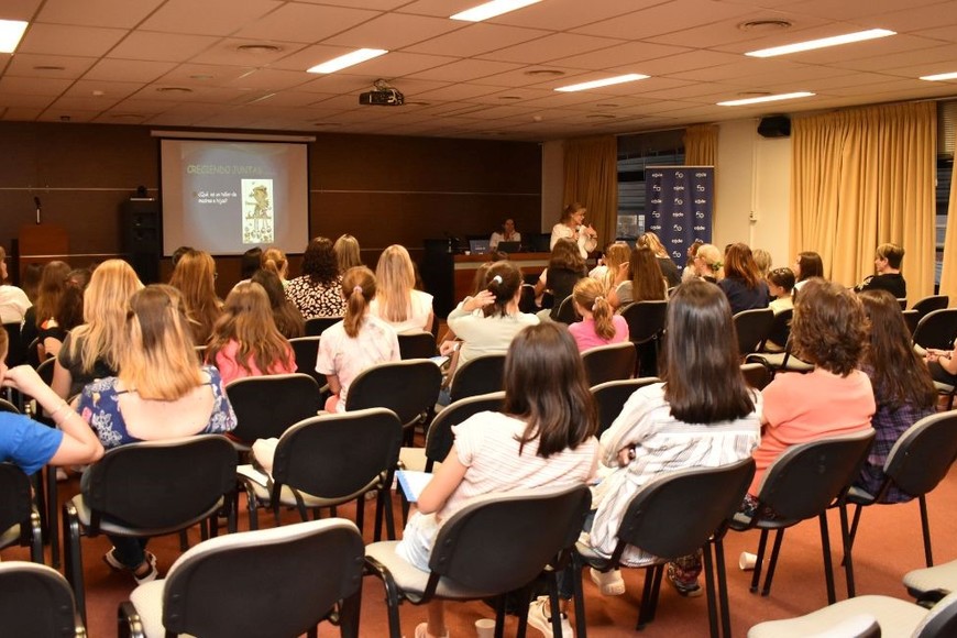 El objetivo es que tengan un espacio para charla juntas sobre los cambios corporales. Créditos: Malena Rodríguez