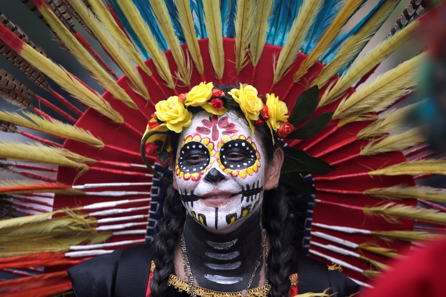 A woman dressed as a Catrina take part in a Catrina parade ahead of Day of the Dead in Monterrey, Mexico October 27, 2019. REUTERS/Daniel Becerril