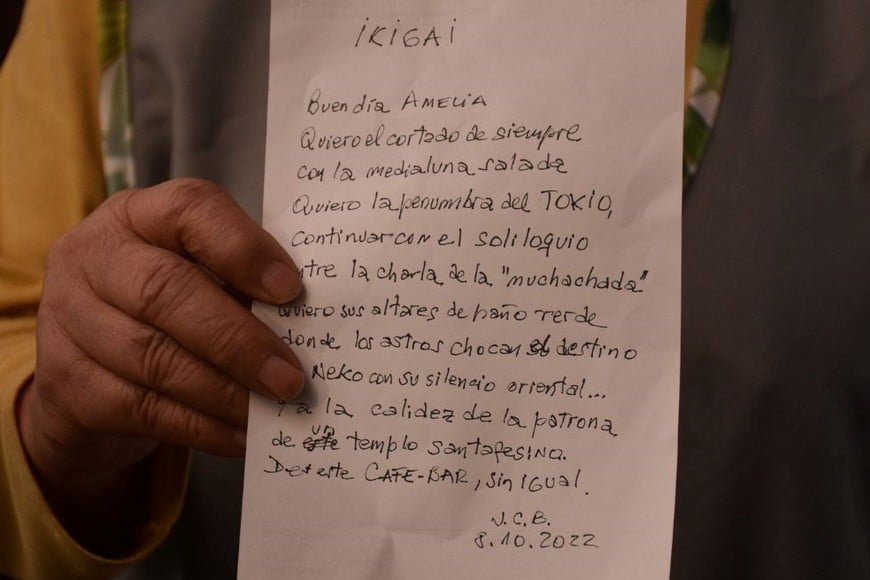 "Empecé escribiendo mi pedido de siempre… Pero sentí que era poco, así que seguí escribiendo, y terminó siendo un pequeño poema", contó a este diario el doctor Beltramino. Flavio Raina