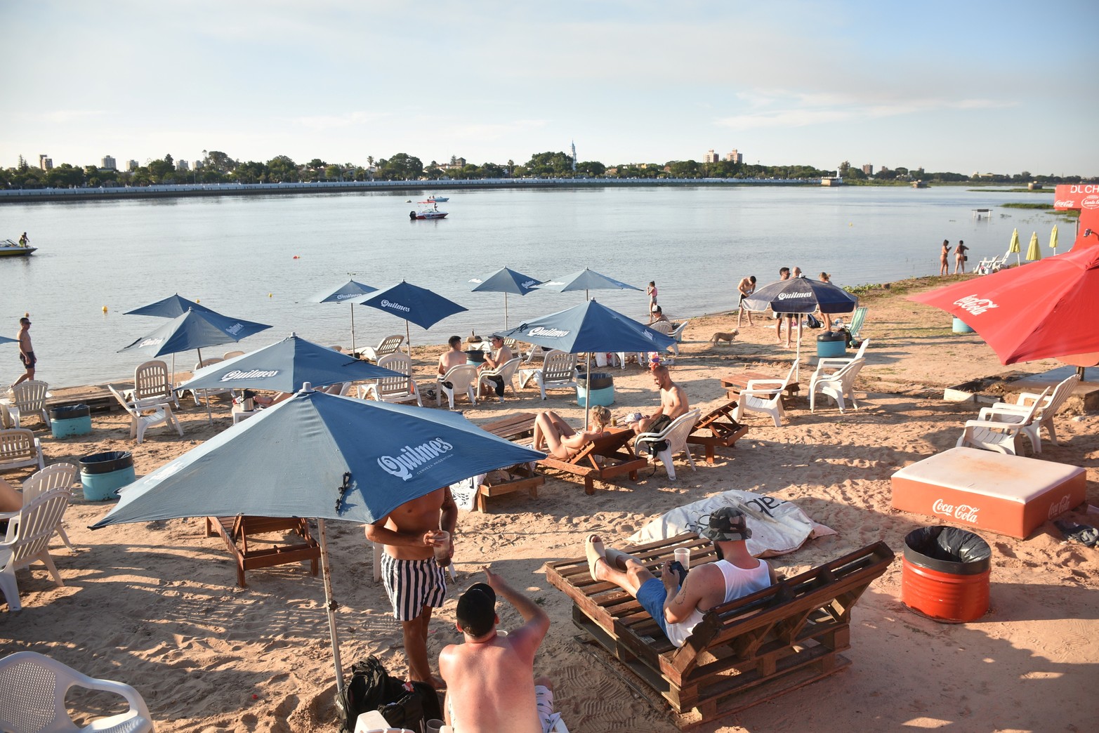 Arrancó la temporada de playa con un día caluroso