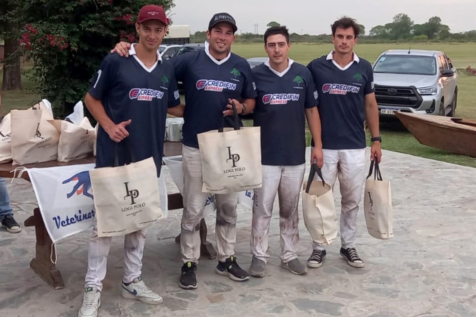 Federico Bossio, de Urbano Polo, fue elegido como mejor jugador del cotejo que definió la Copa; en tanto su compañero de equipo, Bernardo Sandaza, fue distinguido como jugador más correcto del certamen.