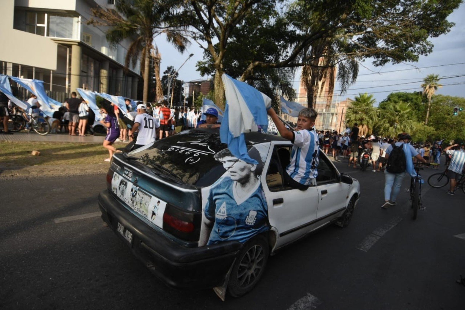 Festejos en las calles de Santa Fe. Foto: Pablo Aguirre