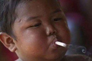 Ardi Rizal comenzó a fumar siendo un bebé.