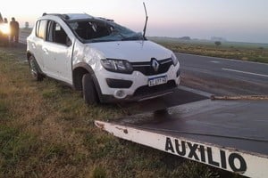 Afortunadamente el conductor del Renault Sandero Stepway sufrió sólo lesiones leves.