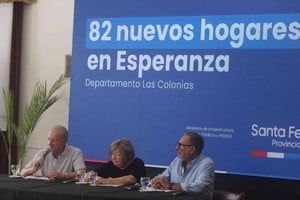 Meiners, declaró: “Muy satisfecha porque hace mucho tiempo que la gestión venía trabajando para llegar a esta instancia. Agradezco muchísimo a todos los que en este tiempo han estado trabajando en la problemática y los invito a sumarse para poder seguir trabajando y que esto sea un éxito”. Foto: Gobierno de Santa Fe