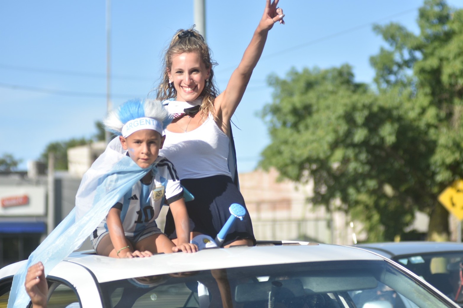 Los festejos en Santa Fe. Argentina campeón mundial luego de 36 años. Foto Manuel Fabatìa