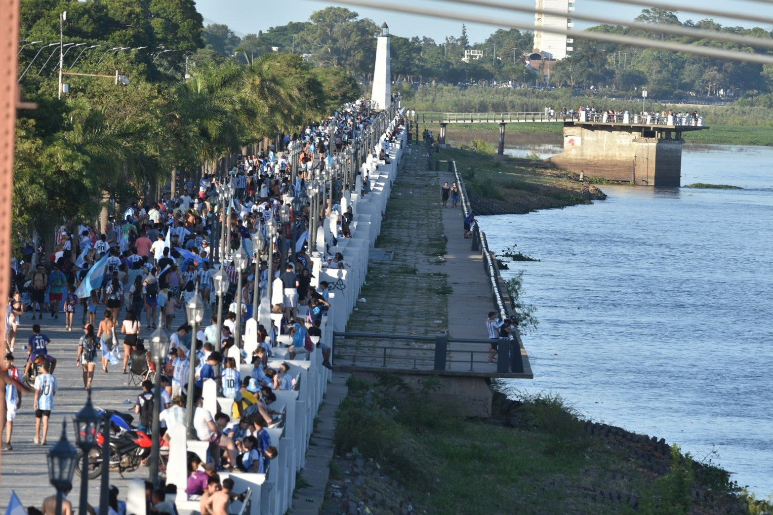 Los festejos en la costanera oeste, Argentina logró salir campeona del mundo en fútbol.