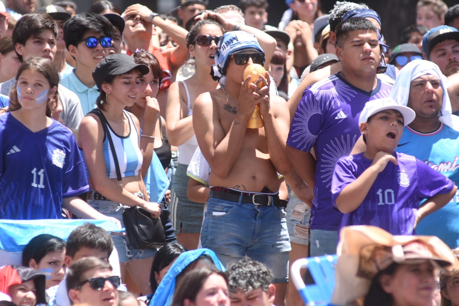 Así lo vive la ciudad de Santa Fe a la final de la Copa del Mundo de Fútbol. En Fábrica El Molino.