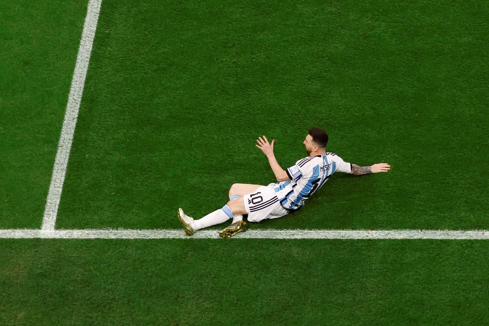 Los mejores encuadres de Lionel Messi, que dejó la final de la Copa del Mundo entre Argentina y Francia.