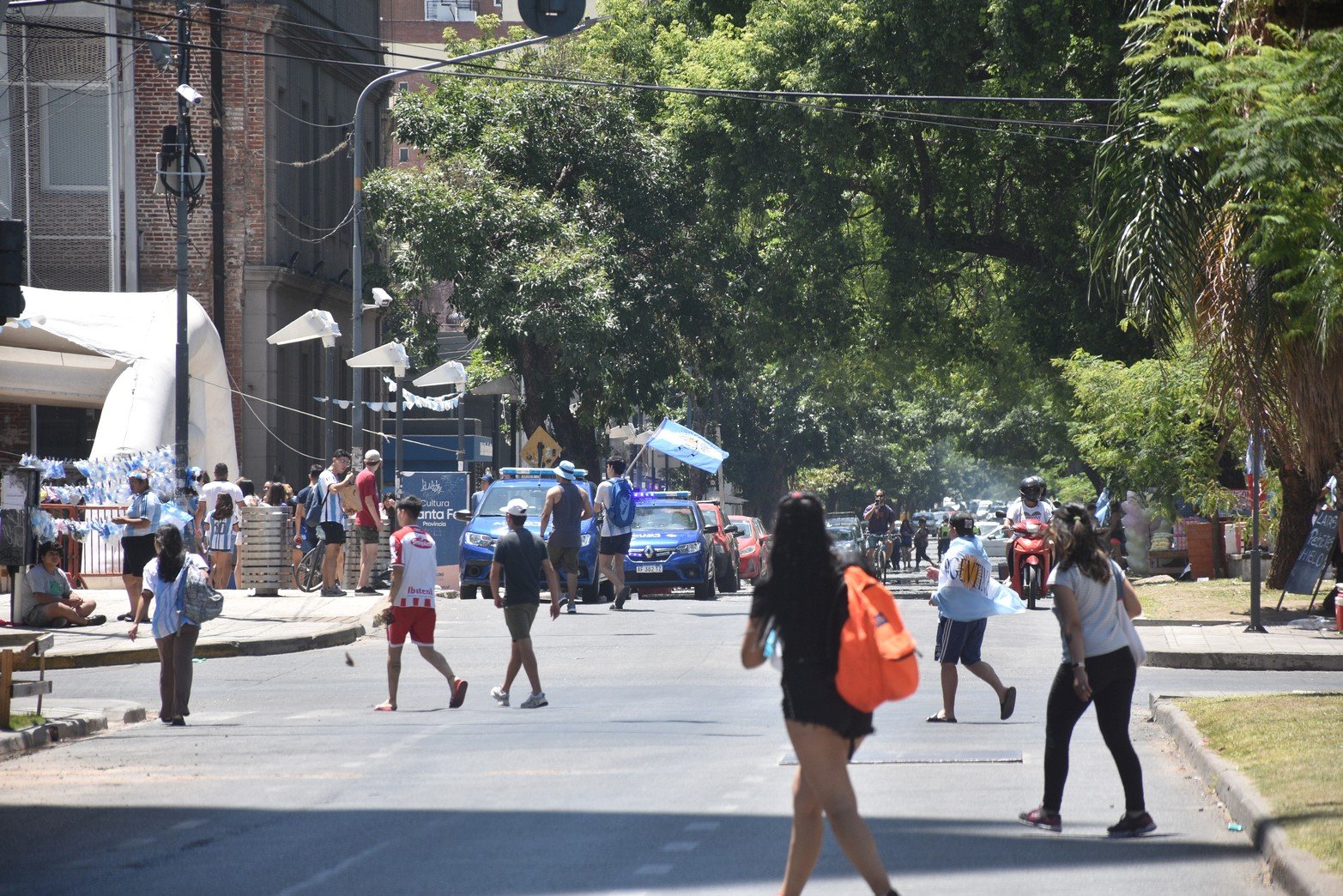 Así lo vive la ciudad de Santa Fe a la final de la Copa del Mundo de Fútbol. En Fábrica El Molino.