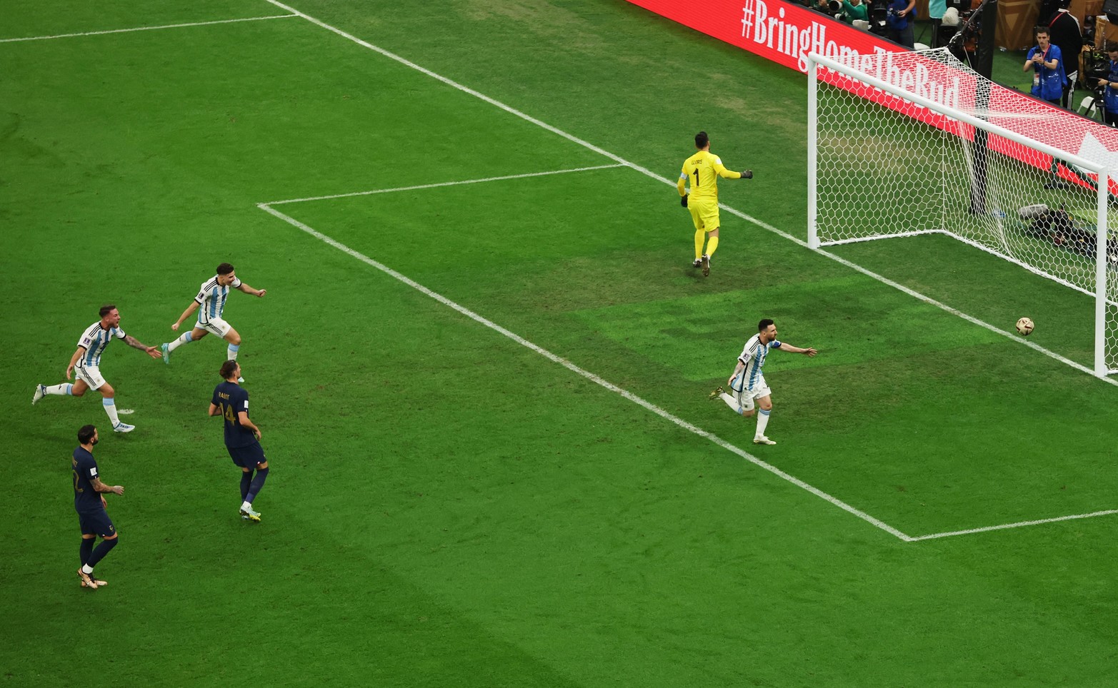 Los goles y los festejos de los dos primeros goles ( Messi y Di María) de Argentina en el partido frente a Francia en la final de la Copa de Mundo.