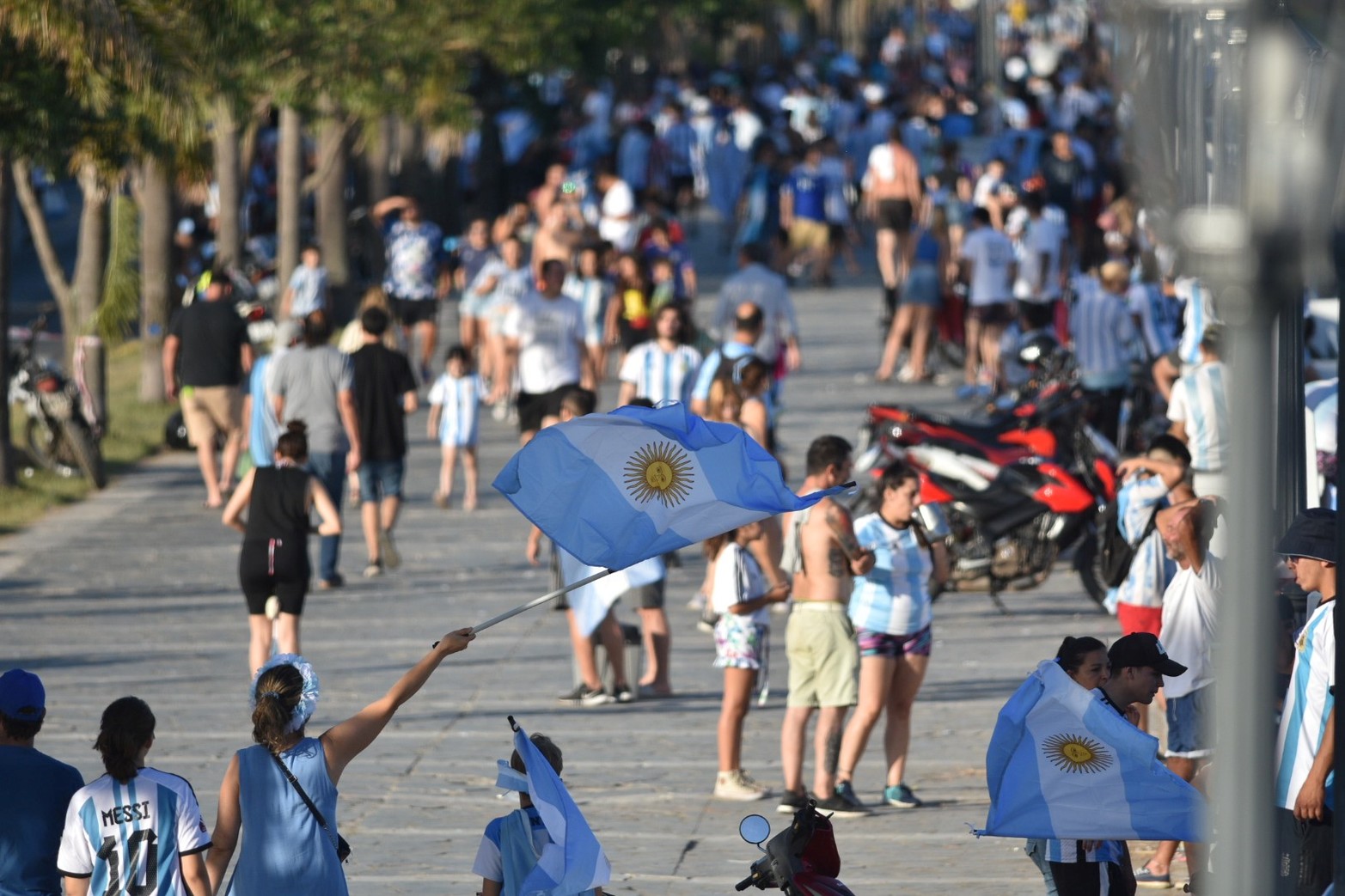 Los festejos en la costanera oeste, Argentina logró salir campeona del mundo en fútbol.