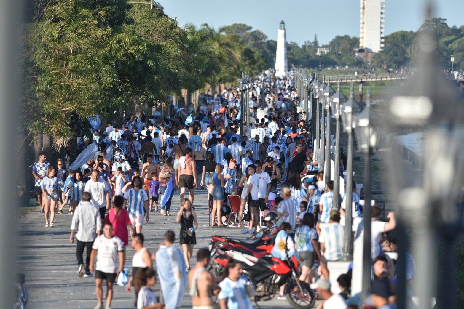 Los festejos en la costanera oeste, Argentina logró salir campeona del mundo en fútbol.