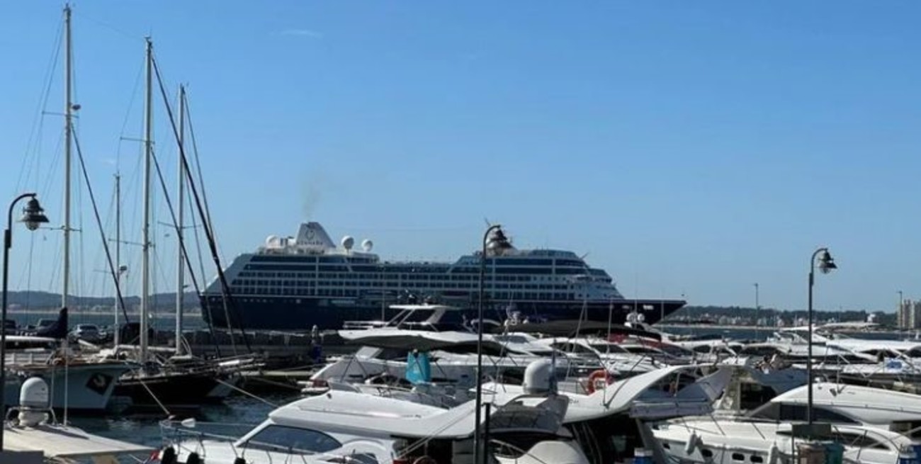 Furor en Buenos Aires por el arribo del crucero sexual Azamara Pursuit - El  Litoral